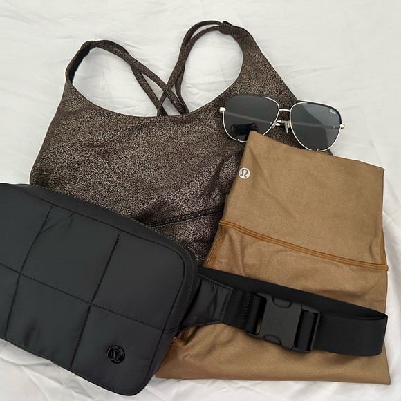 •LULULEMON-Metallic Leggings/4 - Picture 5 of 5